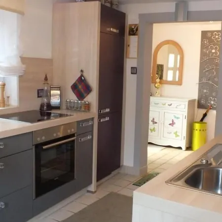 Casa vacanze Komfortables Mit Garten Und Parkplatz In Unmittelbarer Naehe Zum By Interhome Landau an der Isar