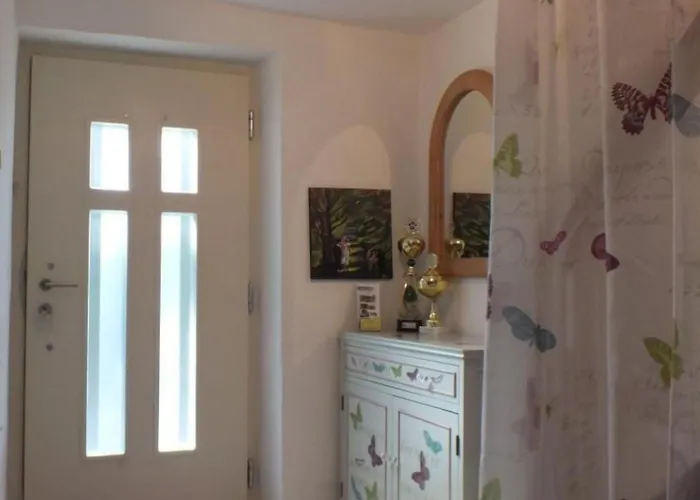 Casa vacanze Komfortables Mit Garten Und Parkplatz In Unmittelbarer Naehe Zum By Interhome